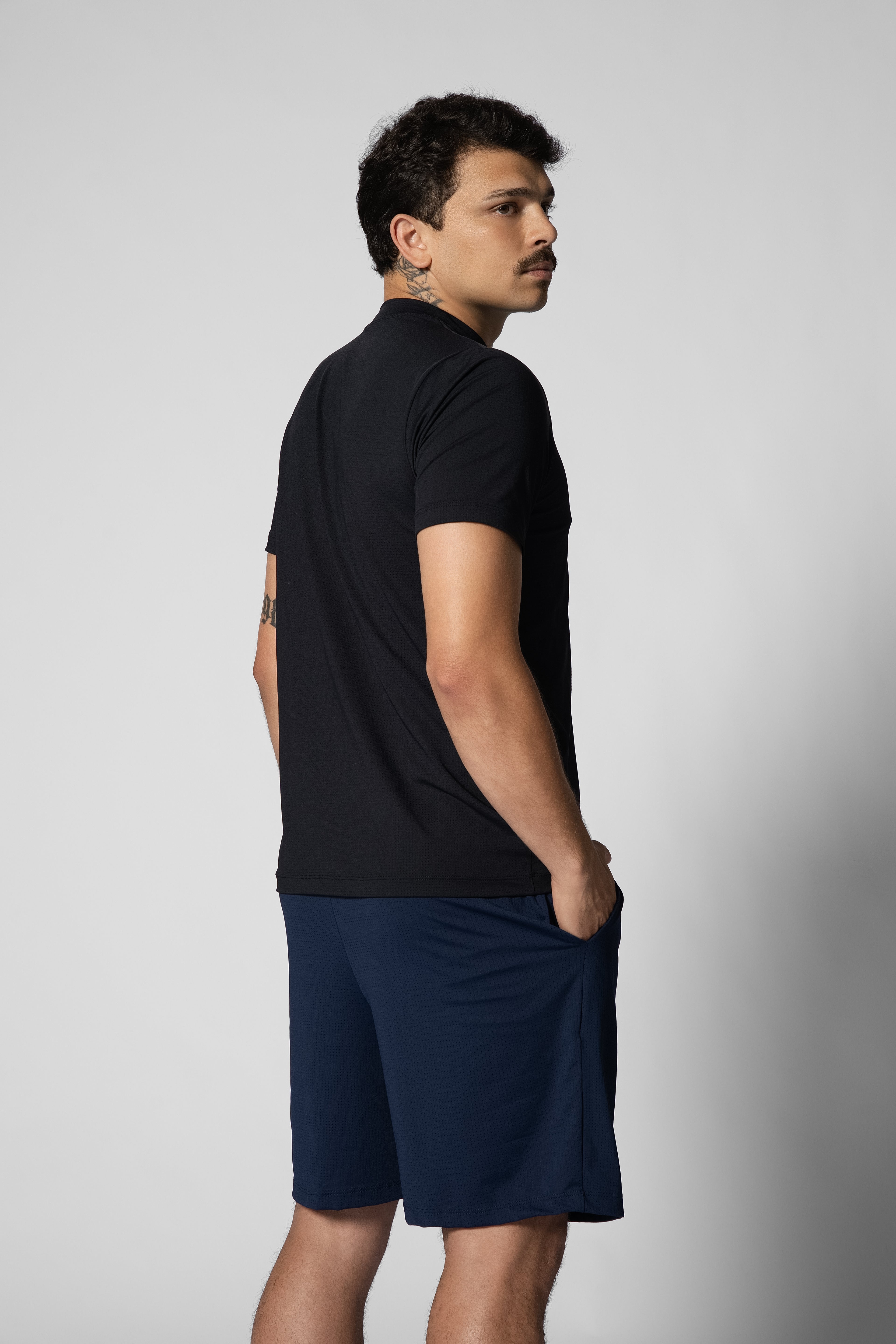 Bermuda masculina azul marinho